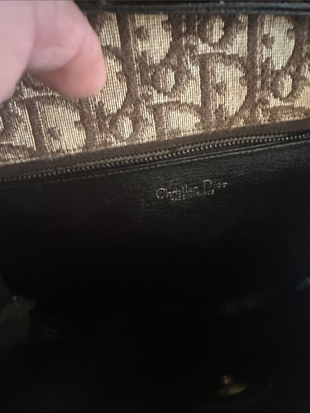 Beautiful Christian Dior vintage trotter classy bag. This bag sells  over $2800 - Picture 3 of 8